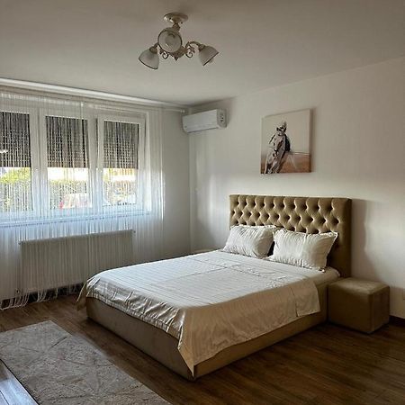 Anastasia Apartament Leilighet Oradea Eksteriør bilde
